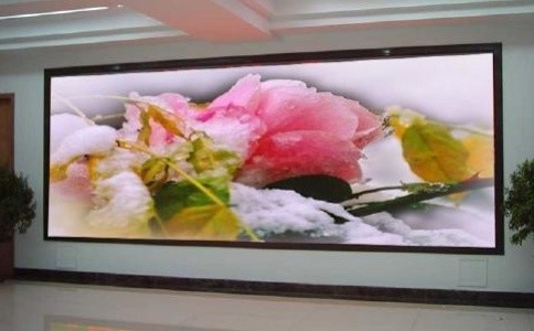 成都led顯示屏廠家:選購led顯示屏需注意哪些事項?